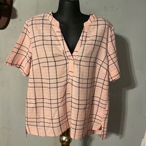 Medium Gloria Vanderbilt pink black plaid short sleeve button shirt tunic